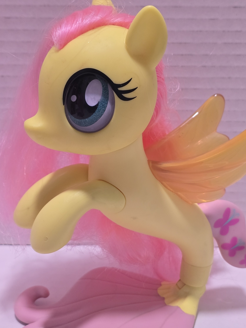 My Little Pony Seapony Fluttershy @ToyBros